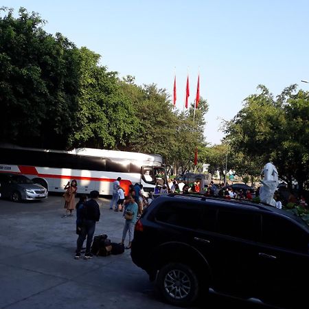 Huong Sen Hotel Cao Lanh Екстер'єр фото